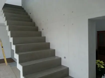 betónové schody